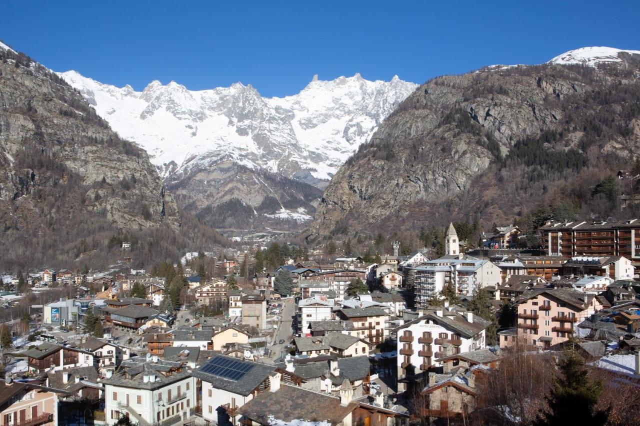 Grand Hotel Royal E Golf Courmayeur Extérieur photo